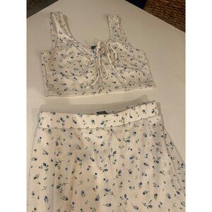 Sincerely Jules Floral Two-Piece Set With Crop Top & Wide-Leg Pants - Size S